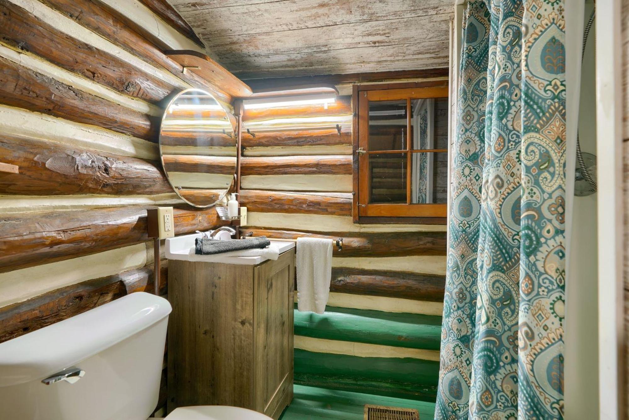 Russell Cabin Logan Exterior foto