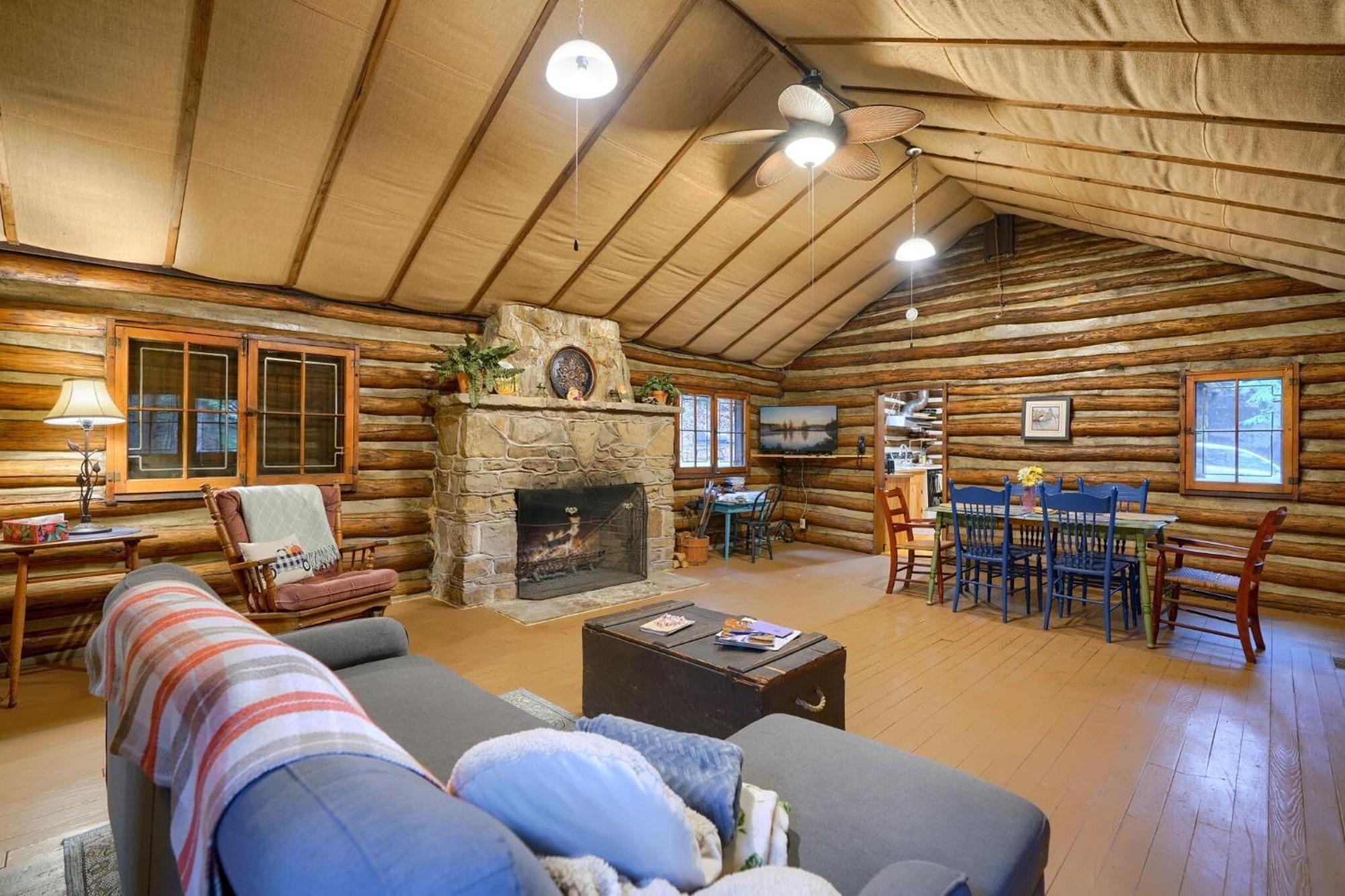 Russell Cabin Logan Exterior foto